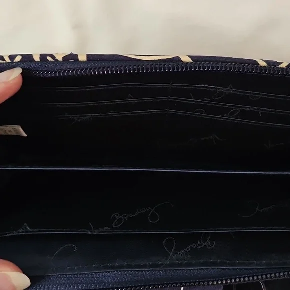 Vera Bradley Eloise Handbag & Wallet. EUC - Picture 8 of 8